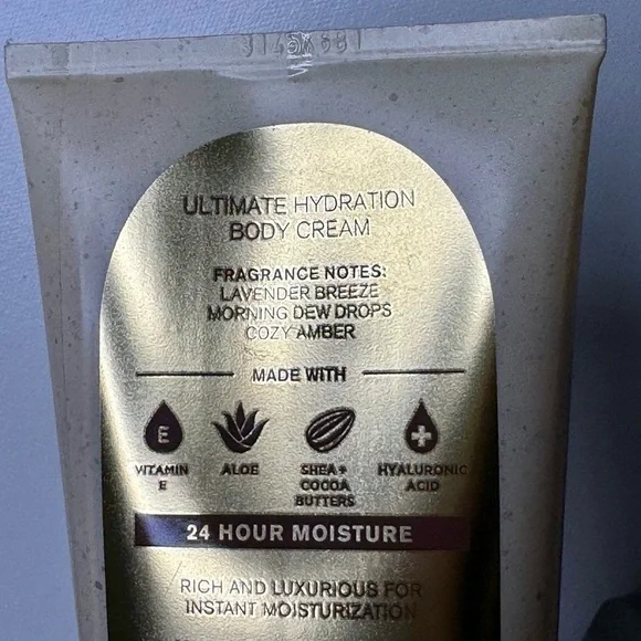 Bath & Body Works Cloud Nine Body Cream & Mahogany Vanilla Hand Soap NWT - Picture 4 of 5